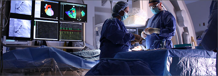 General-Surgery_surgeons-and-patient-operating-room_720x250-2.jpg
